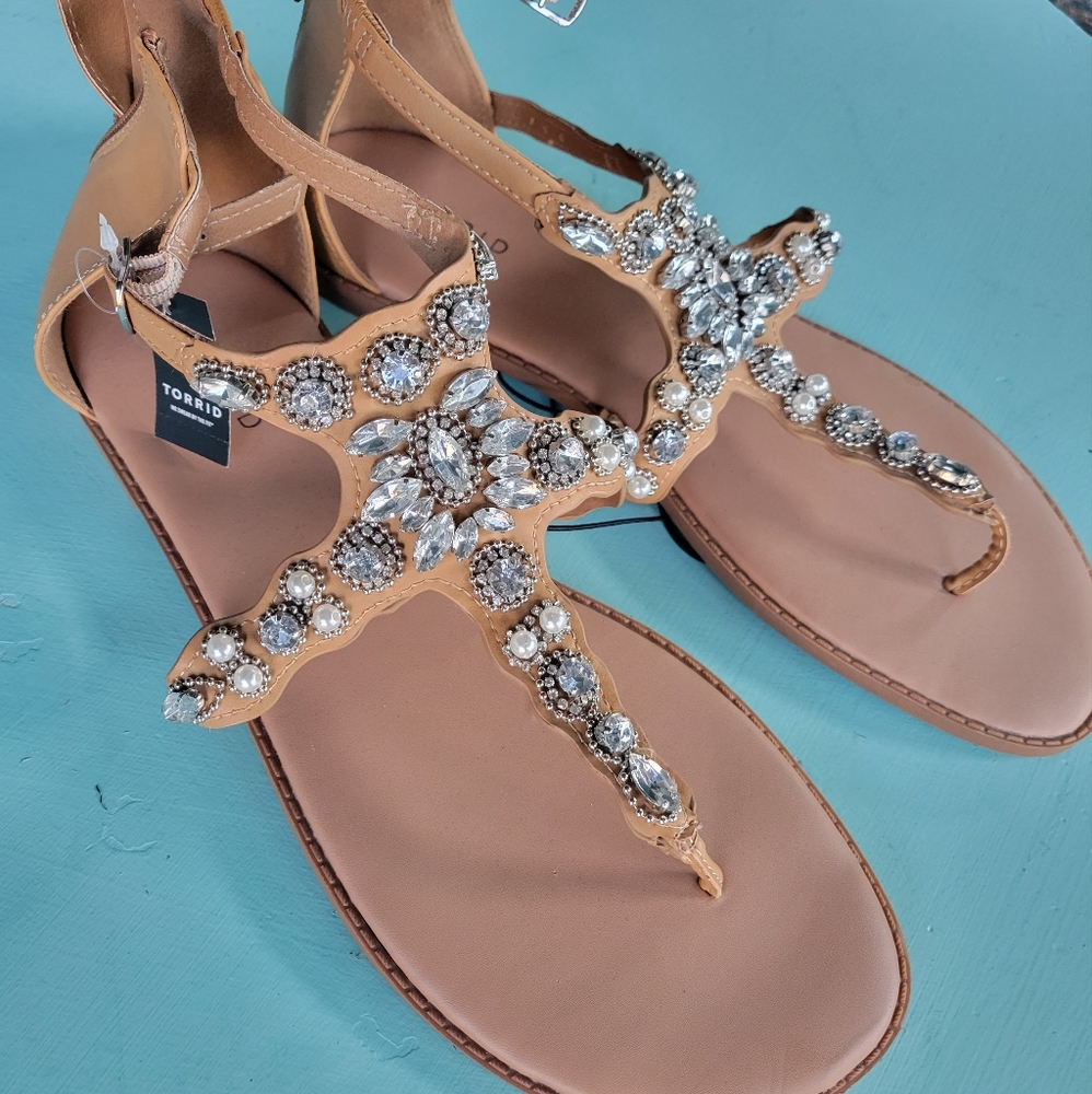 Jeweled T-Strap Flat Sandals Torrid sz10.5 - Picture 2 of 4